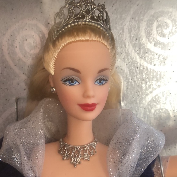 Barbie Millenium Princess - Picture 4 of 15